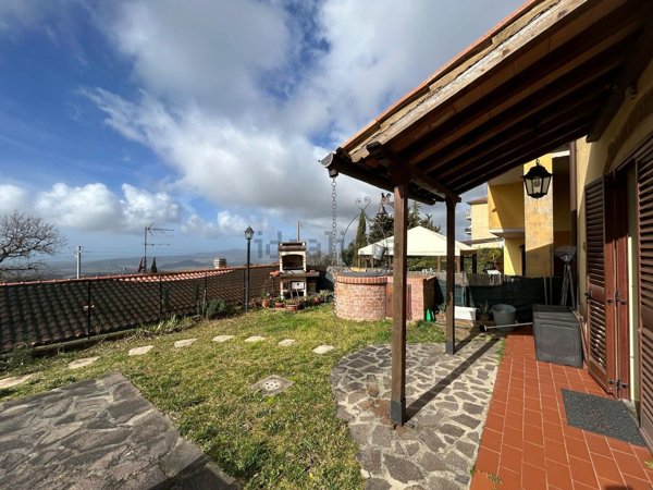 appartamento in vendita a Castellina Marittima