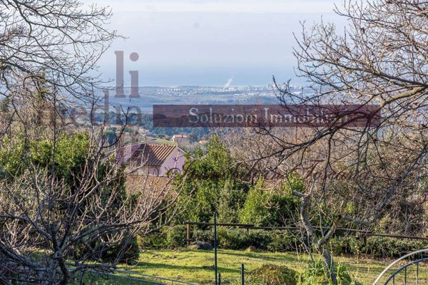 casa indipendente in vendita a Castellina Marittima