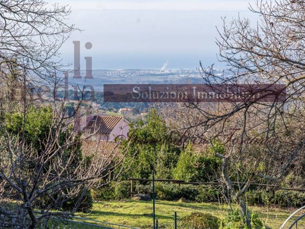 casa indipendente in vendita a Castellina Marittima