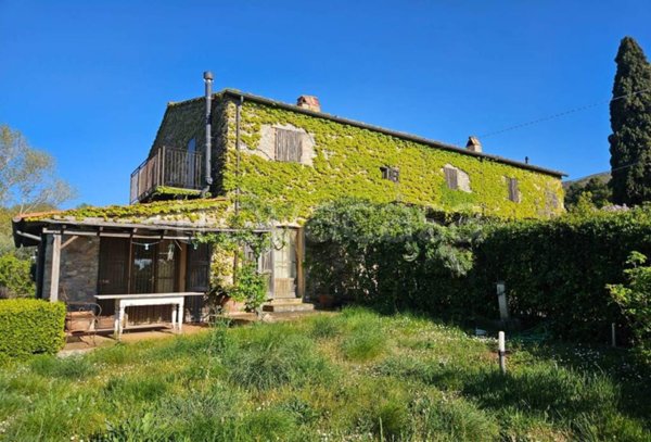 casa indipendente in vendita a Castellina Marittima