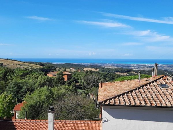 appartamento in vendita a Castellina Marittima