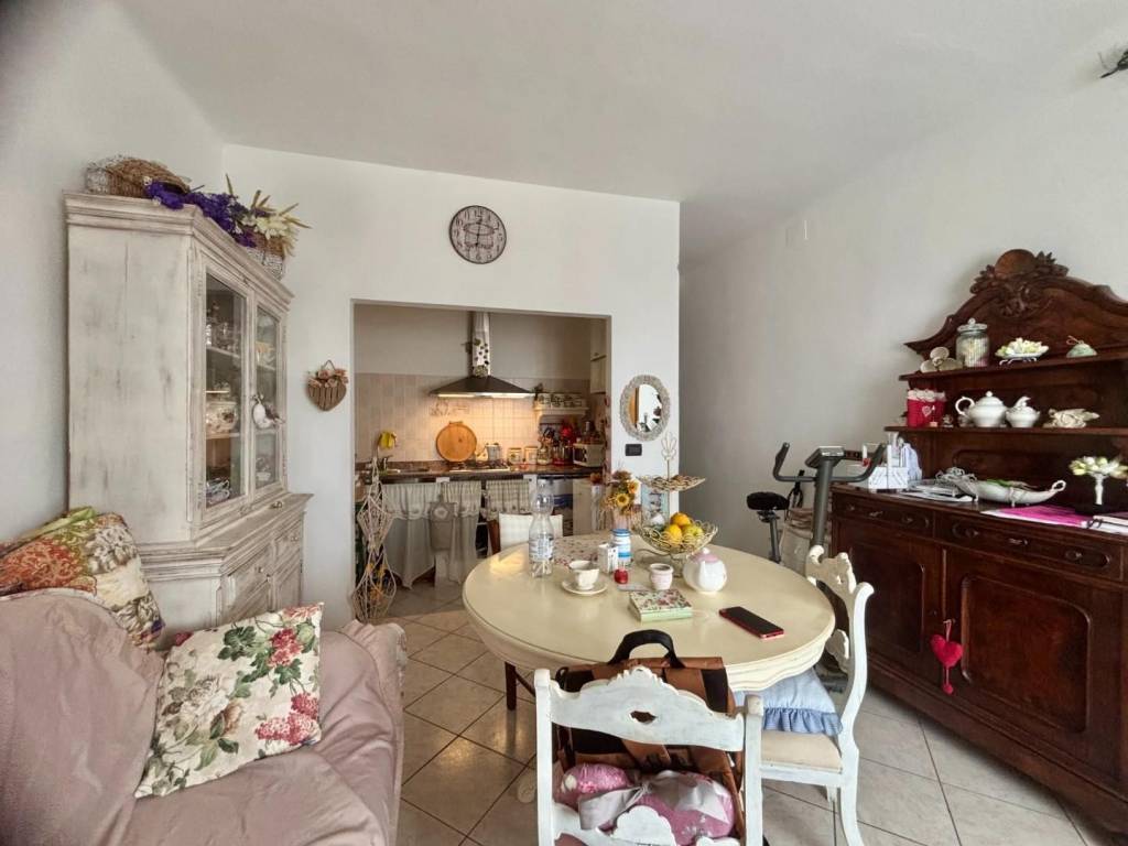 appartamento in vendita a Castellina Marittima