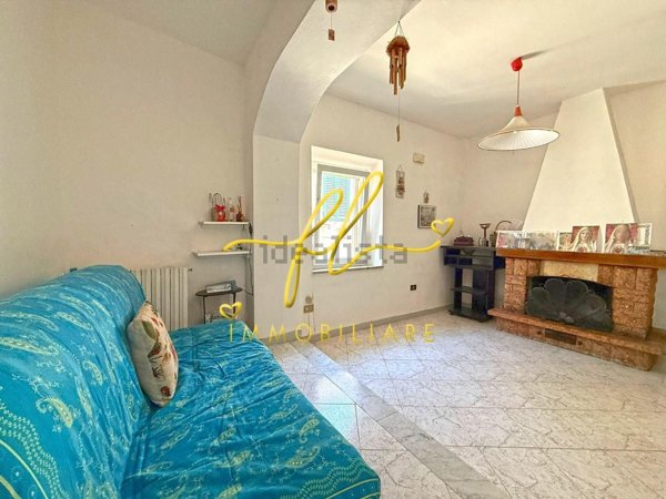 appartamento in vendita a Castellina Marittima