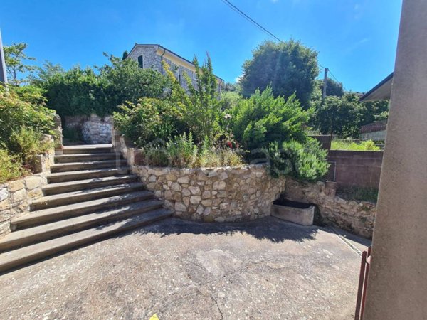 appartamento in vendita a Castellina Marittima