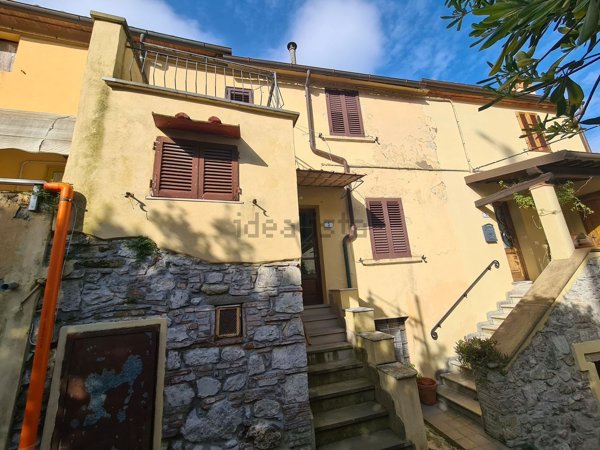 appartamento in vendita a Castellina Marittima