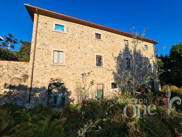 casa indipendente in vendita a Castellina Marittima