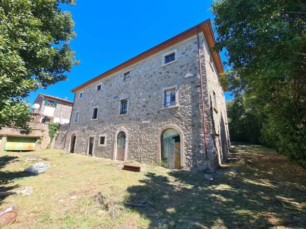 casa indipendente in vendita a Castellina Marittima