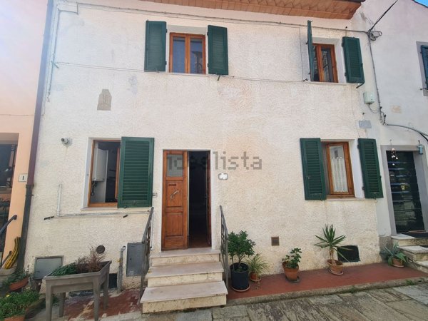 appartamento in vendita a Castellina Marittima