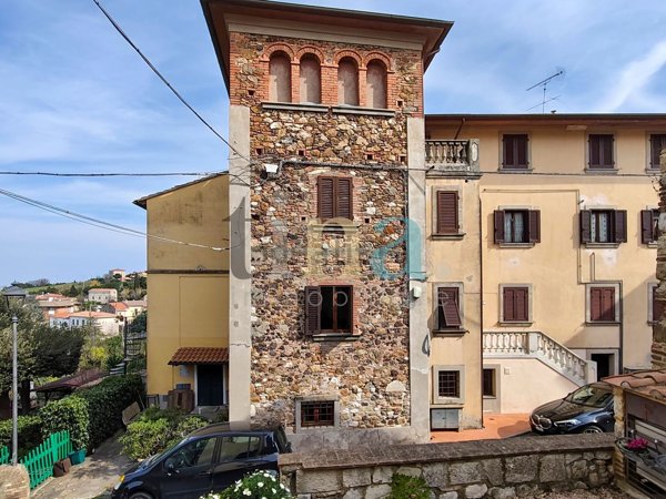 appartamento in vendita a Castellina Marittima