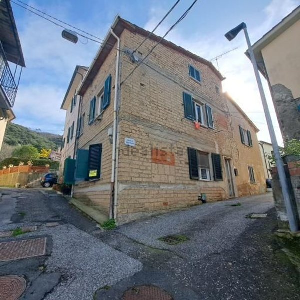 appartamento in vendita a Castellina Marittima
