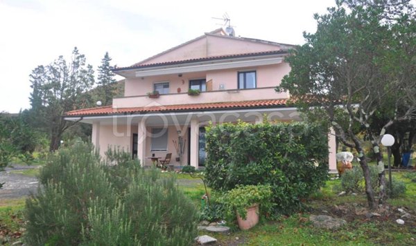 casa indipendente in vendita a Castellina Marittima