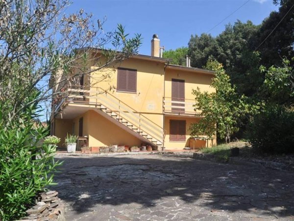 casa indipendente in vendita a Castellina Marittima