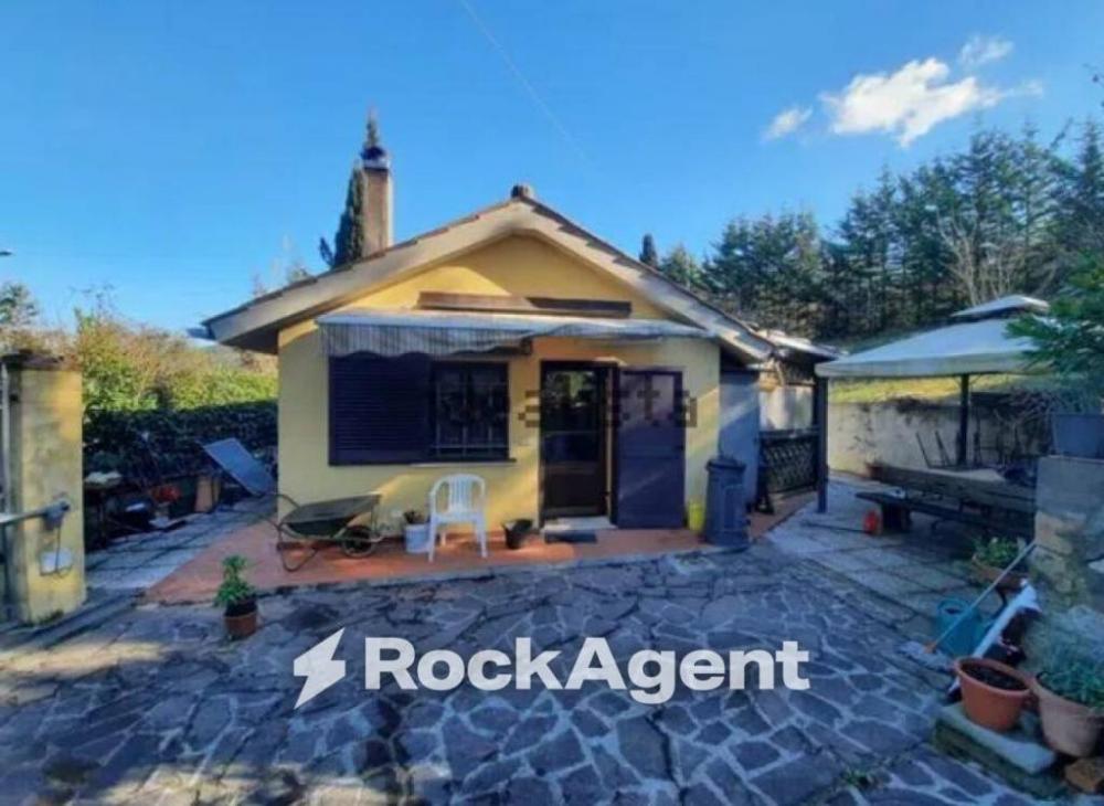 casa indipendente in vendita a Castellina Marittima