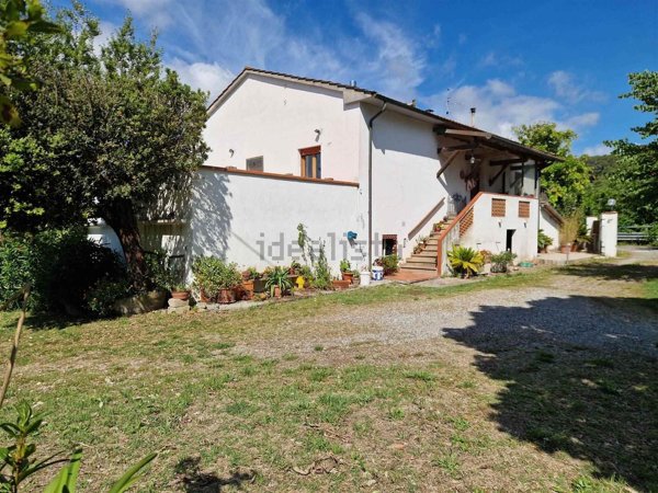 casa indipendente in vendita a Castellina Marittima in zona Terriccio