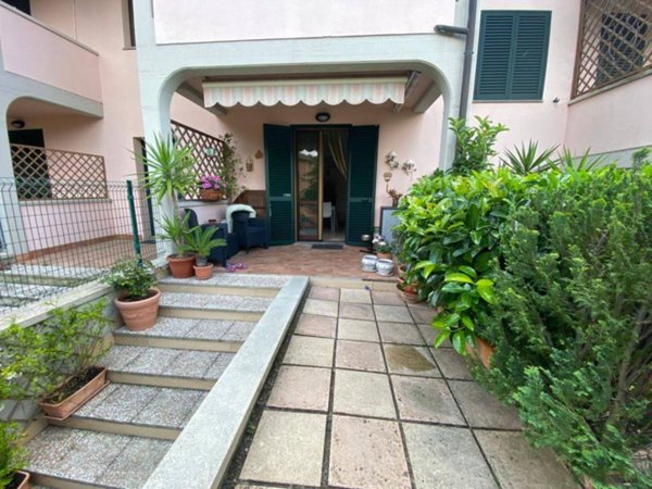 appartamento in vendita a Castellina Marittima