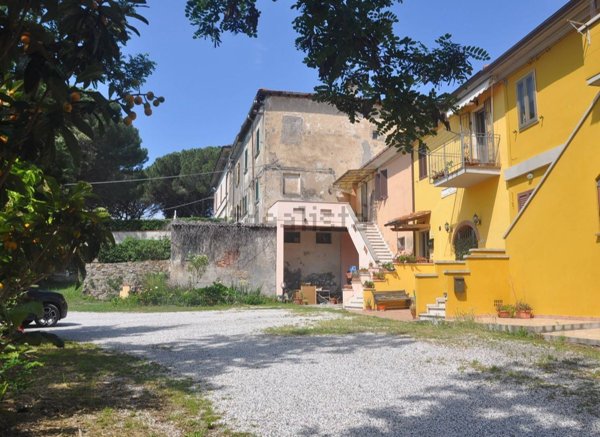 casale in vendita a Castellina Marittima in zona Terriccio