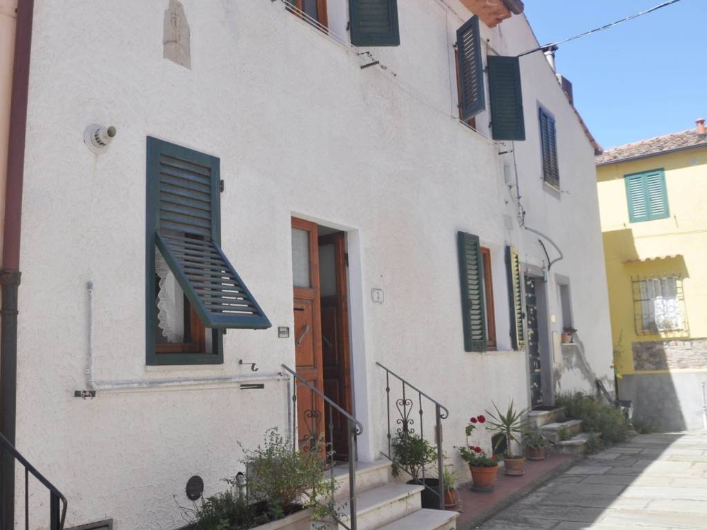 appartamento in vendita a Castellina Marittima