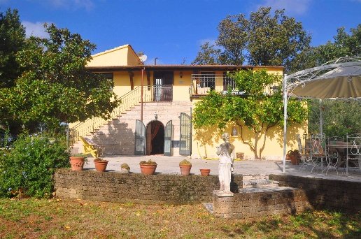 casale in vendita a Castellina Marittima in zona Terriccio