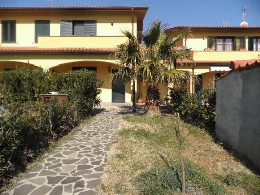 appartamento in vendita a Castellina Marittima in zona Terriccio