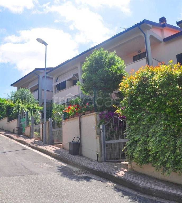 appartamento in vendita a Castellina Marittima in zona Terriccio