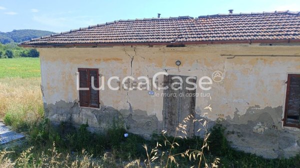 casa indipendente in vendita a Castellina Marittima