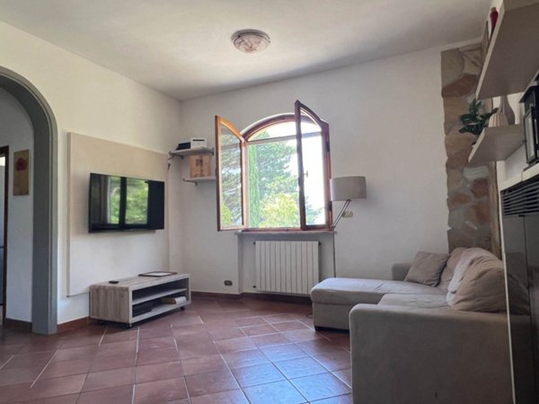 casa indipendente in vendita a Castellina Marittima