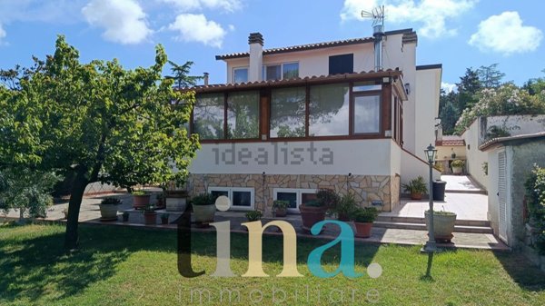 casa indipendente in vendita a Castellina Marittima
