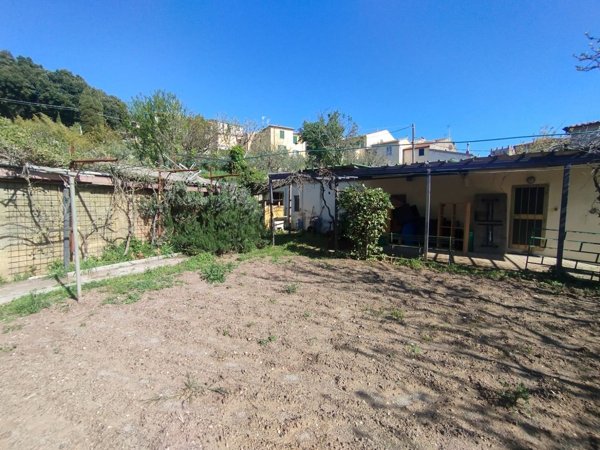 terreno in vendita a Castellina Marittima
