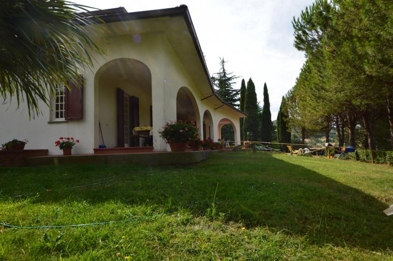 casa indipendente in vendita a Castellina Marittima
