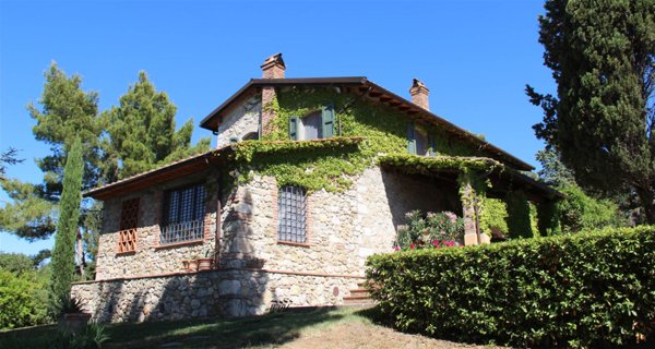casa indipendente in vendita a Castellina Marittima