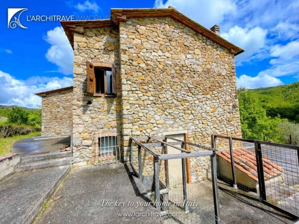 casa indipendente in vendita a Castelnuovo di Val di Cecina