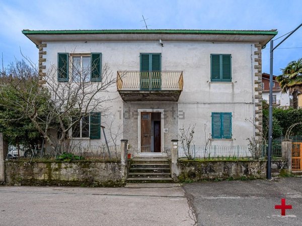 appartamento in vendita a Castelnuovo di Val di Cecina