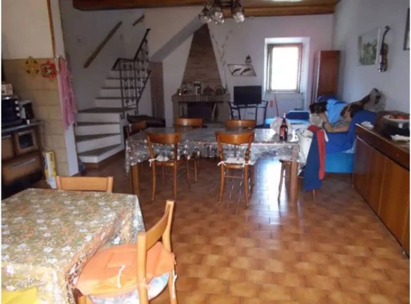 appartamento in vendita a Castelnuovo di Val di Cecina