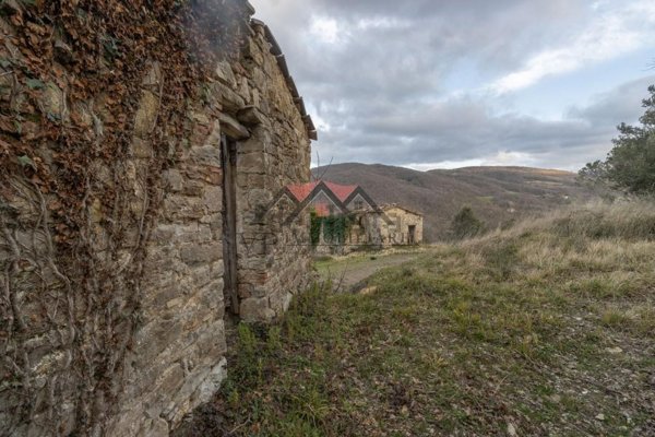 casa indipendente in vendita a Castelnuovo di Val di Cecina