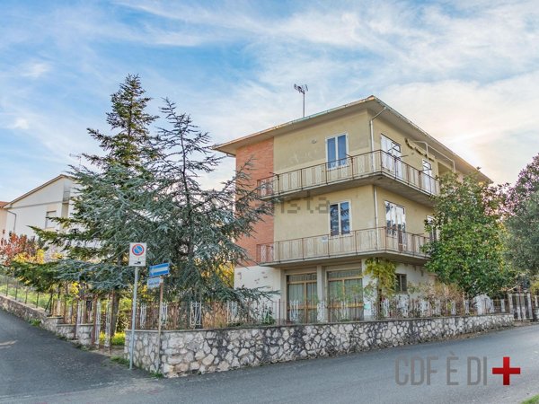 appartamento in vendita a Castelnuovo di Val di Cecina