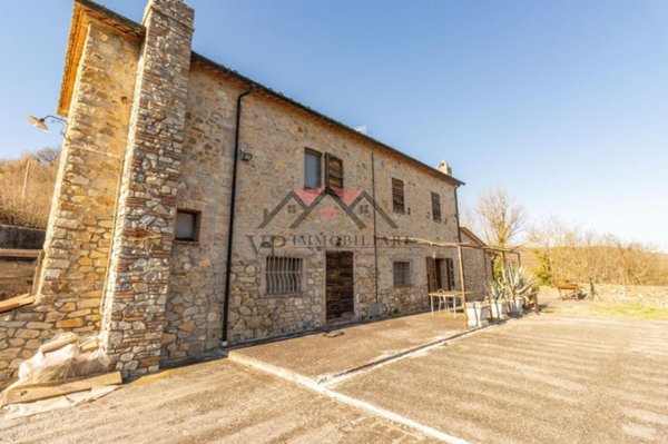 casa indipendente in vendita a Castelnuovo di Val di Cecina
