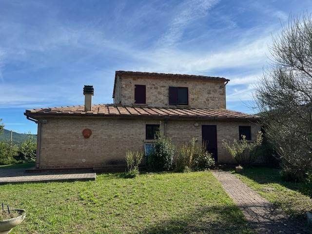 casa indipendente in vendita a Castelnuovo di Val di Cecina