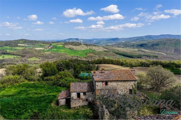 pentavano in vendita a Castelnuovo di Val di Cecina