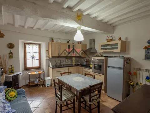 appartamento in vendita a Castelnuovo di Val di Cecina