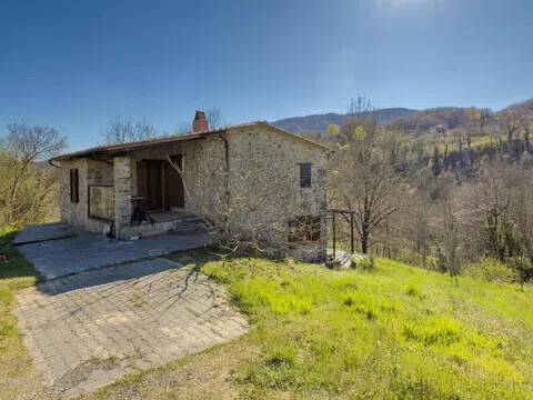 casa indipendente in vendita a Castelnuovo di Val di Cecina