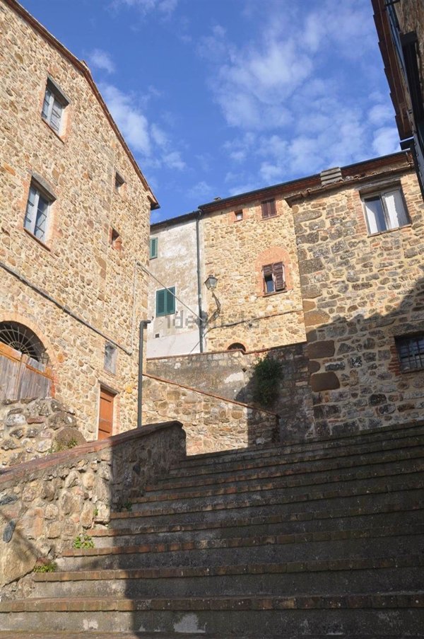 appartamento in vendita a Castelnuovo di Val di Cecina