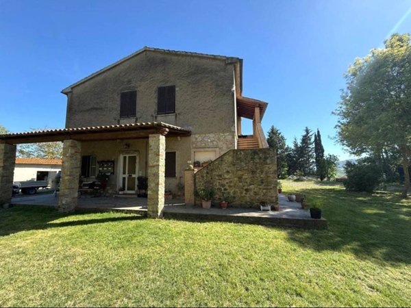 ufficio in vendita a Castelnuovo di Val di Cecina