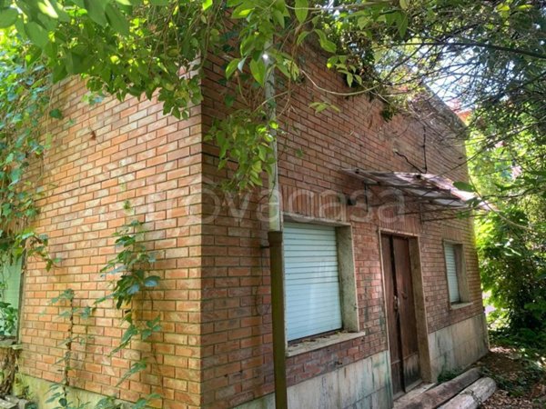 casa indipendente in vendita a Castelnuovo di Val di Cecina