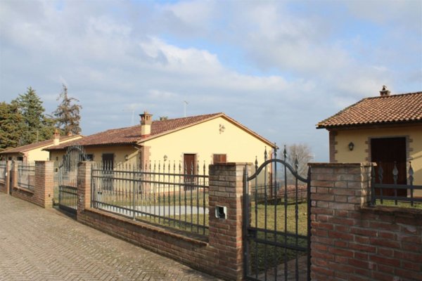appartamento in vendita a Chianni in zona Rivalto