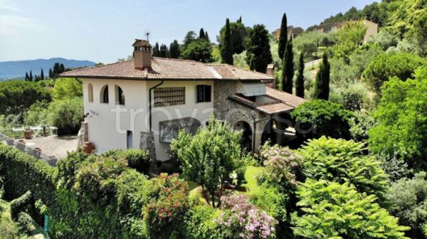 casa indipendente in vendita a Chianni
