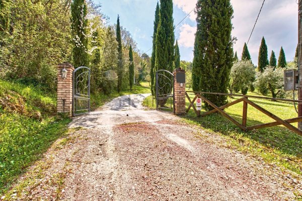 casa indipendente in vendita a Chianni