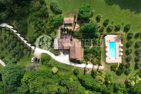 casa indipendente in vendita a Chianni