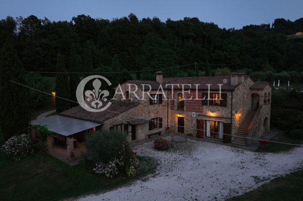 casale in vendita a Chianni