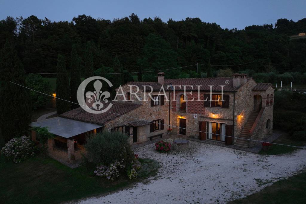 casale in vendita a Chianni