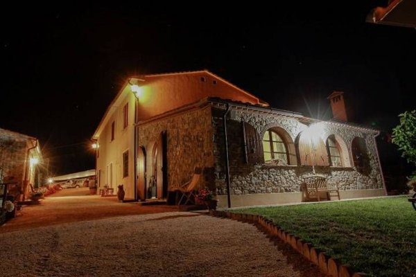 esavano in vendita a Chianni